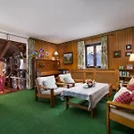 Large House With Big Garden Holiday home *