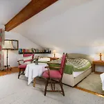 Large House With Big Garden Hintersee