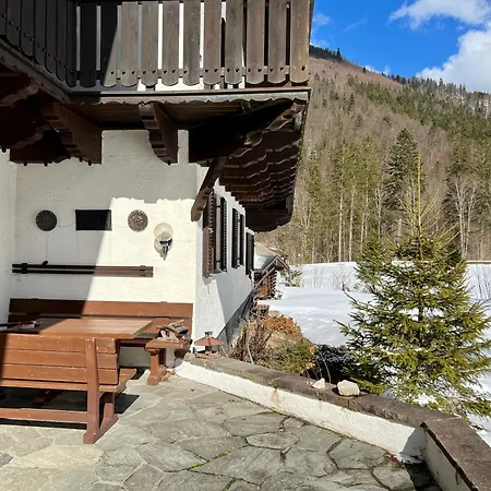 Large House With Big Garden Vakantiehuis *