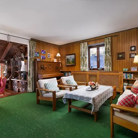 Large House With Big Garden Holiday home *