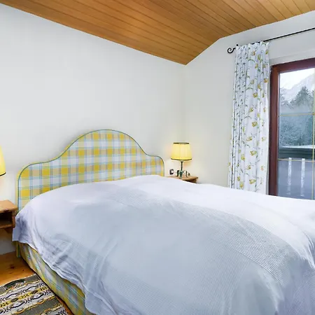 Large House With Big Garden * Hintersee